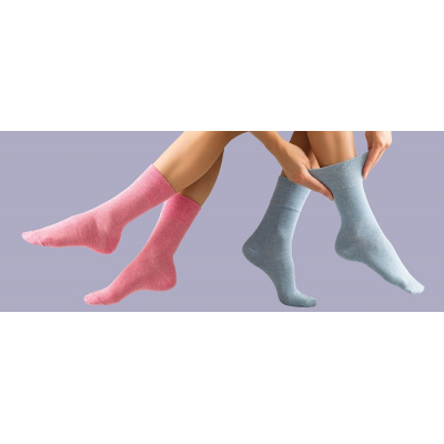 Pink and blue diabetic socks from GentleGrip.