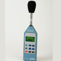 पेशेवर ध्वनि माप के लिए शोर मापने वाला उपकरण।