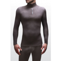 Atasan pakaian dalam termal microfleece pria lembut dan hangat.