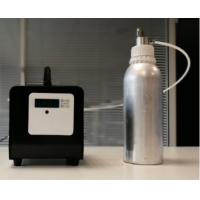 Aromatizza il deodorante per ambienti industriale con bottiglia profumata.