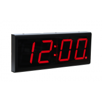 Relógios de sinal de energia de quatro dígitos sobre a vista lateral do relógio ethernet